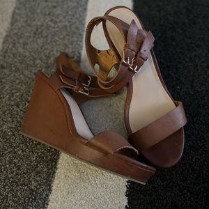 Forever 21 brown sandal wedges